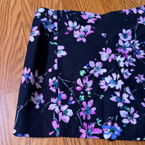 NWT Express Black Pink Floral Mini Skort Y2K Coquette Office Siren Skirt Size 10 - Picture 4 of 13